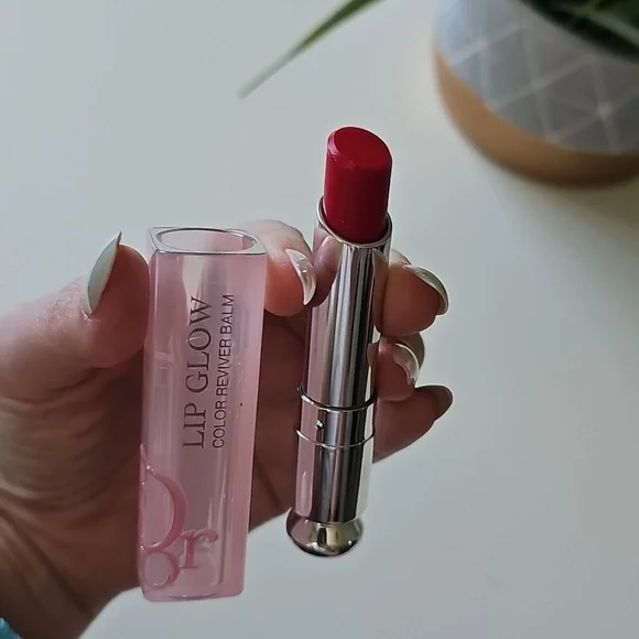 Dior Addict Lip Glow Balm in Red Bloom - Picture 4 of 5